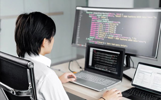 阿里 api php源码,下载的php源码怎么运行呢？